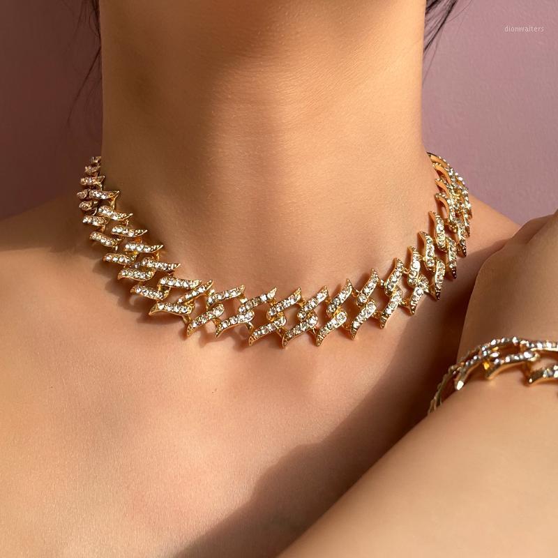 

Chains Hip Hop Pink Crystal Cuba Choker Necklaces For Women Gold Silver Color Bling Rhinestone Thick Metal Punk Jewelry Gift
