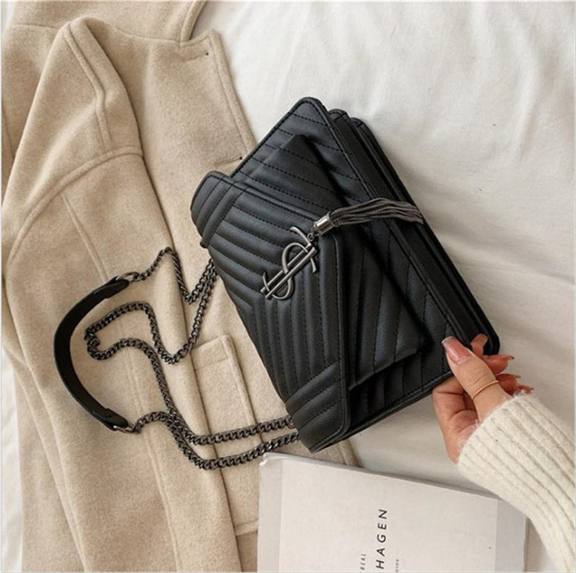 

2021 NEW Luxury Handbags Women Bags Designer Shoulder handbags Evening Clutch Bag Messenger Crossbody Bags For Women high quality tassel bag, Black