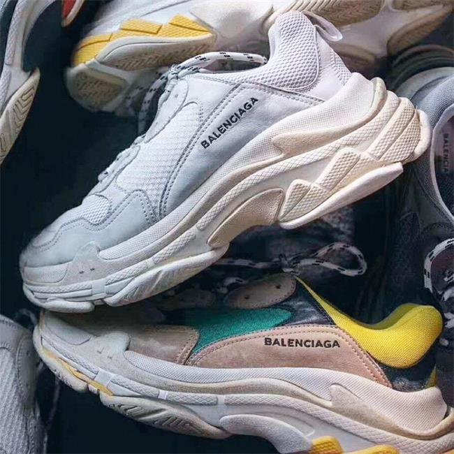 

Luxury 17FW Retro Hommes Femme Dad Shoe Triple S Designer Boots Chaussures Sneakers White Pink Black Men Women Fashion Trainer Casual Shoes 82, 20