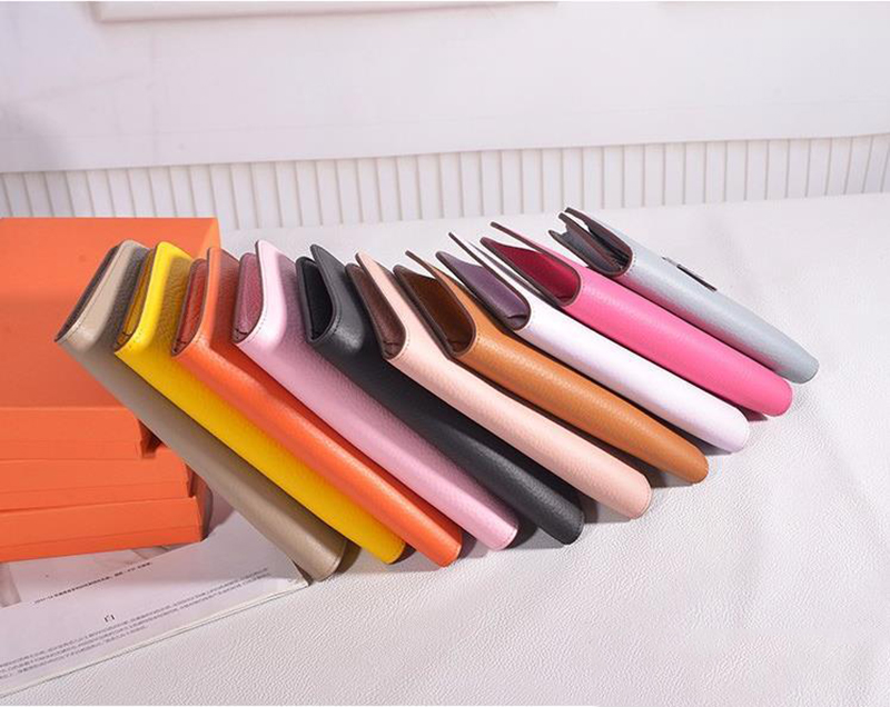 

2021 designer Genuine Leather wallet women wristle handbag bag lady purse passport ID credit card holder cowhide clutch wallet, Red;black