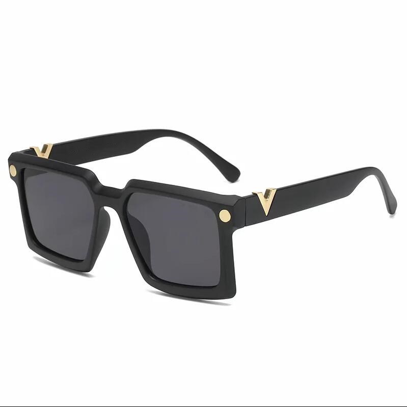 

Designer Sunglasses Men Women Eyeglasses Outdoor Shades PC Frame Fashion Classic Lady Sun glasses Mirrors for