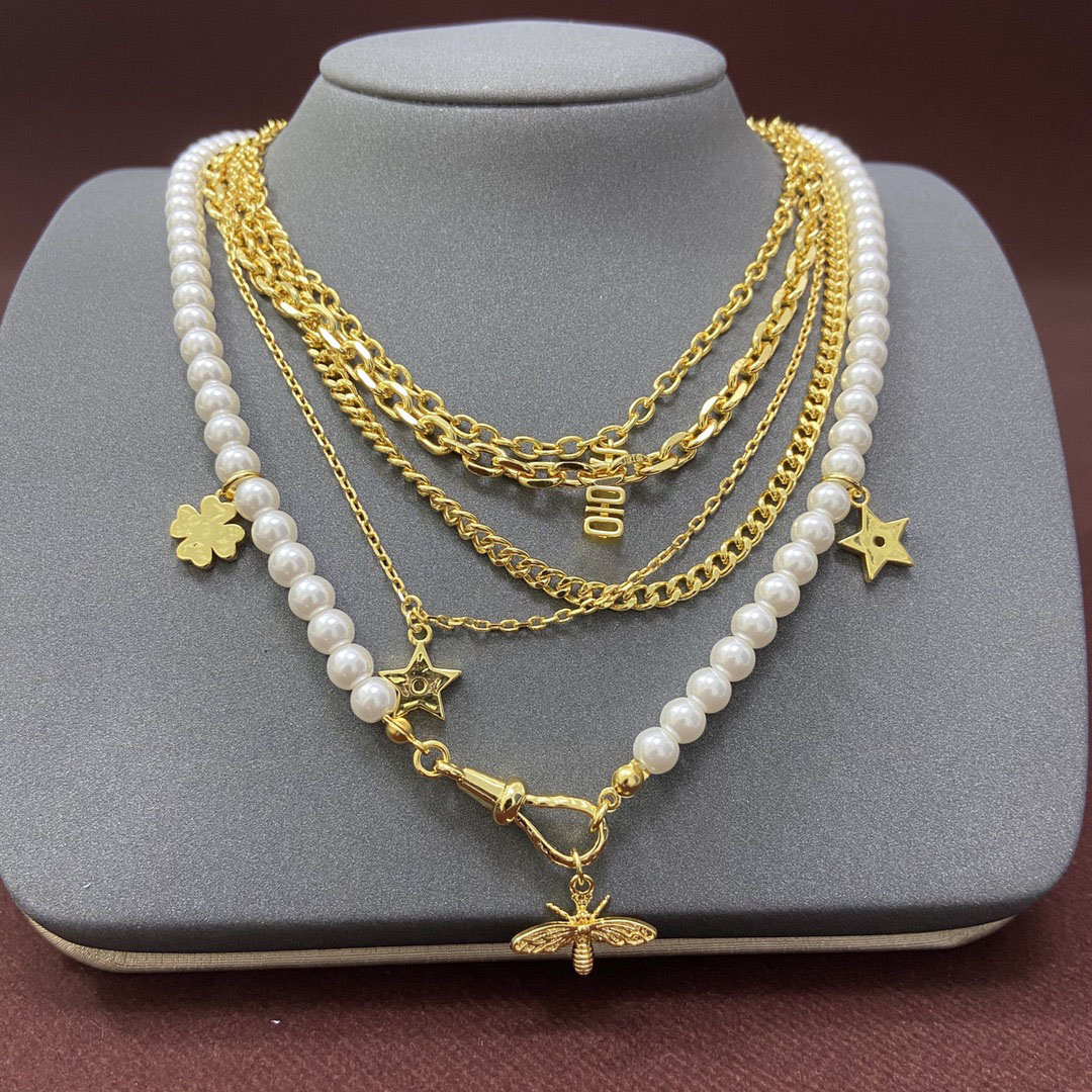 

Designer pearl diamond letter Necklace Silver Golden Chain Exquisite Design Have logo high quality fashion beautiful 050227