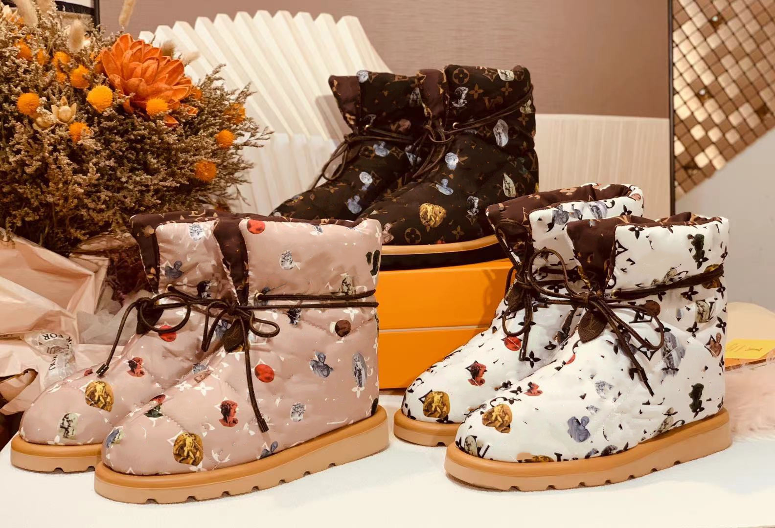 

Down Women space boots designer brand luxury Brushed Real Leather and Nylon Designers winter Martin ankle boot Platform Outdoor Booties with box