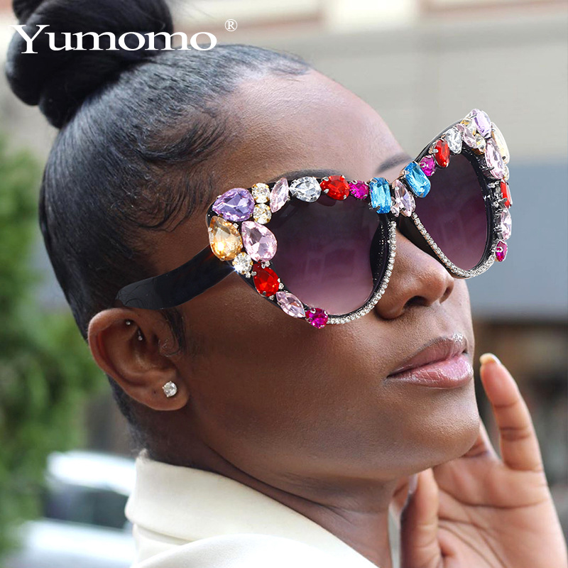 

Oversize Cat Eye Sunglasses Women Crystal Sexy Sun Glasses For Ladies rhinestone eyewear Oculos De Sol Feminino