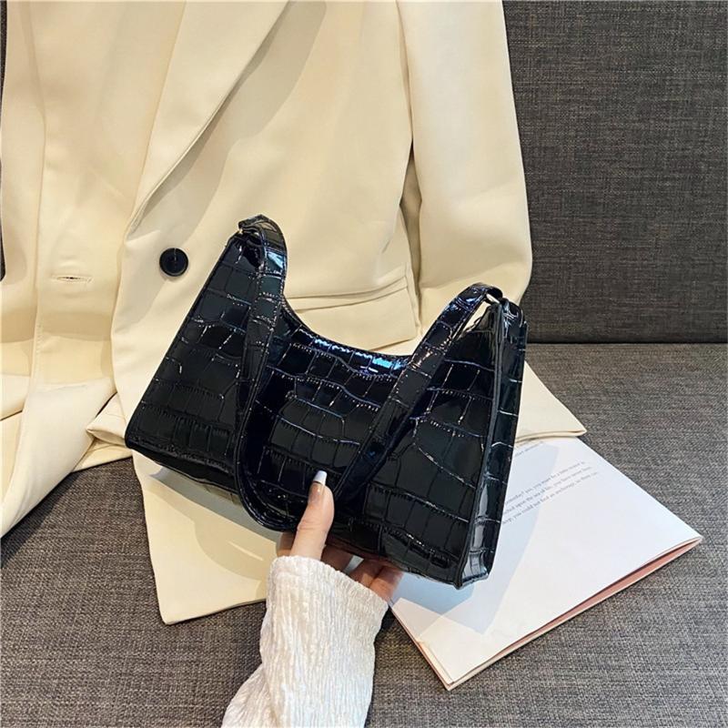 

Ladies Women Large Capacity Handbags 2021 Fashion Pattern Underarm Bag Baguette Shoulder Messenger Sac Femme Bolsas Waist Bags
