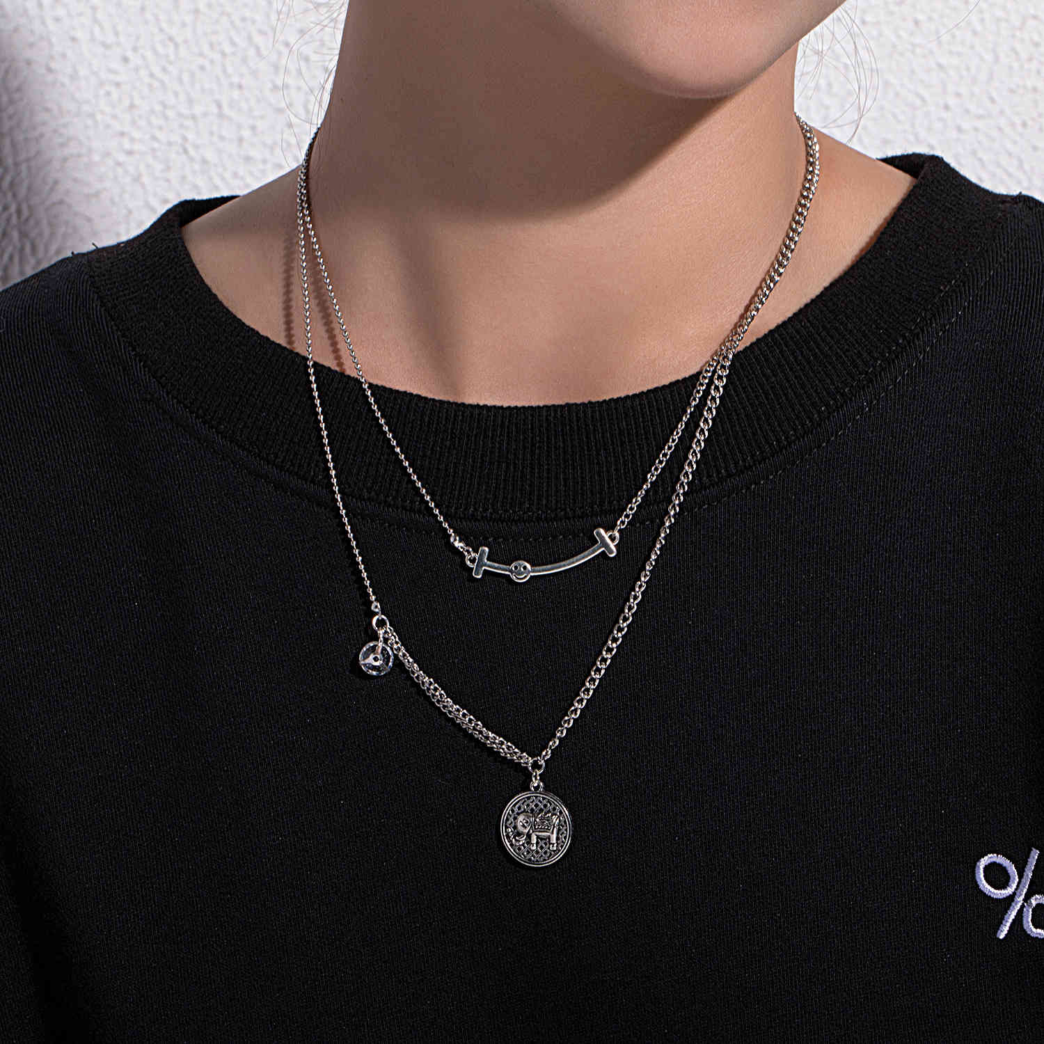 

Fashion Hip-hop Elephant Pendant Neckalce For Women Creative Personality Simple Animal Clavicle Choker Necklace Jewelry