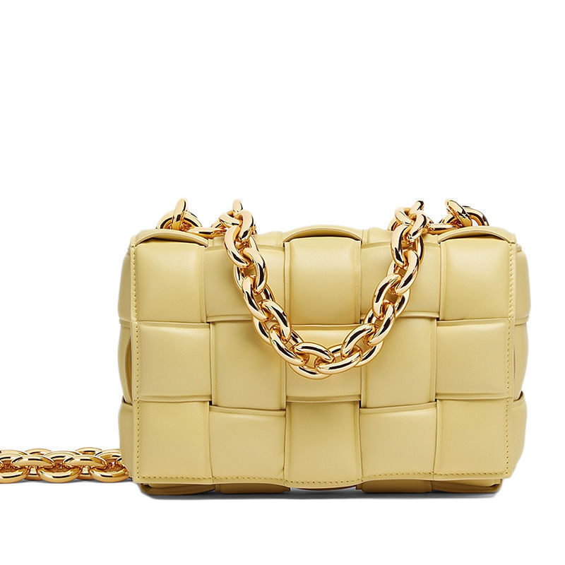 

Wholesale Wholesale woven classic Veneta baodiejia lamb skin chain one shoulder beancurd Storage Bags yw Luxurys designers bag, Red