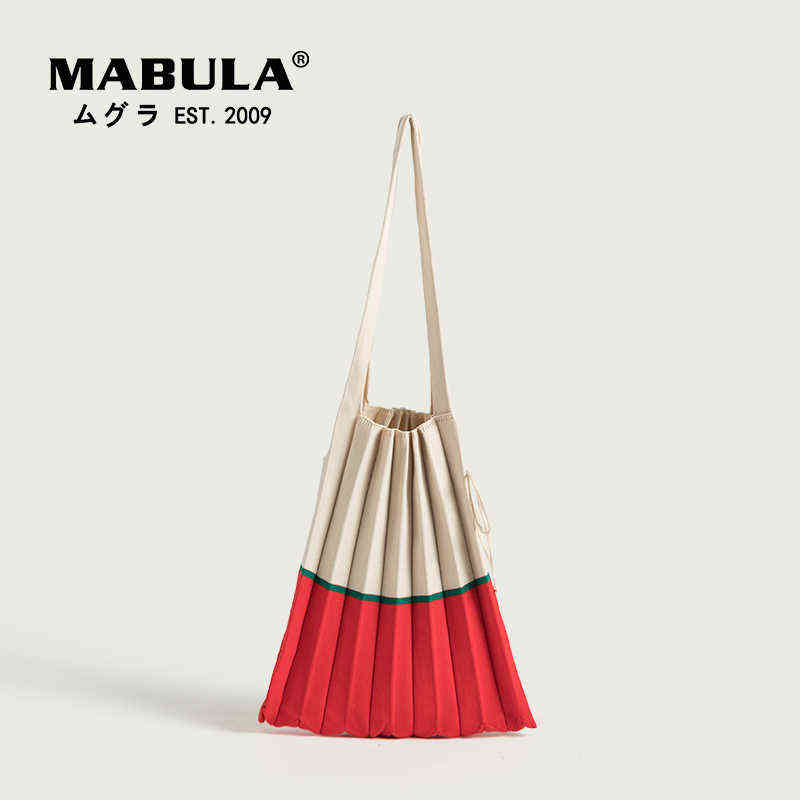 

Korean Style Large Capacity Shopping Handbags For Women Chic Folded Knit Pleated Bags Female Fashion Stripe Panelled Tote Bag Y220304, Random little freebies