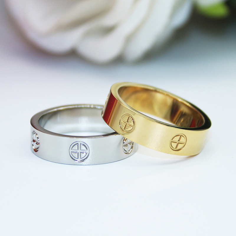 

2021 new classic stainless steel gold love married couple ring for women's designer eternal love jewelry, Silver