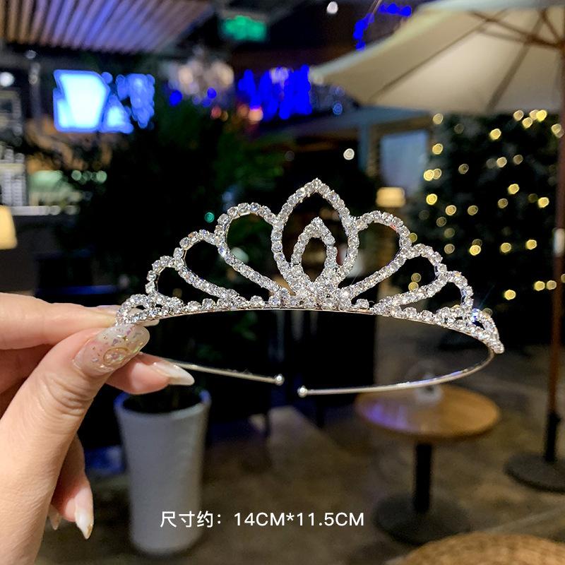 

Hair Clips & Barrettes Simple Fashion Rhinestone Princess Crown Vintage Girls Crystal Headdress For Children Shiny Diamond, Golden;silver