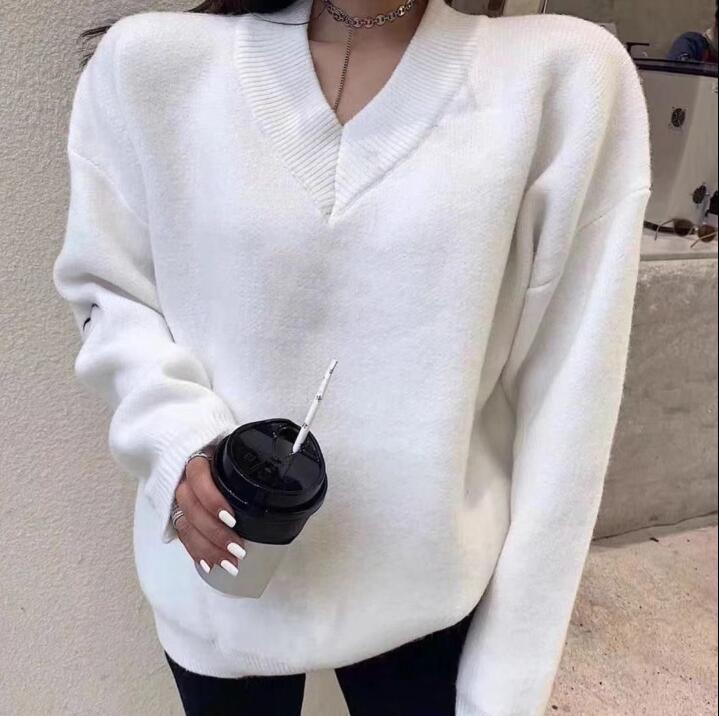 

2021 fall winter fashion designer women's sweater high-end comfortable V-neck thickened C letter embroidery knit net red same style, Customize