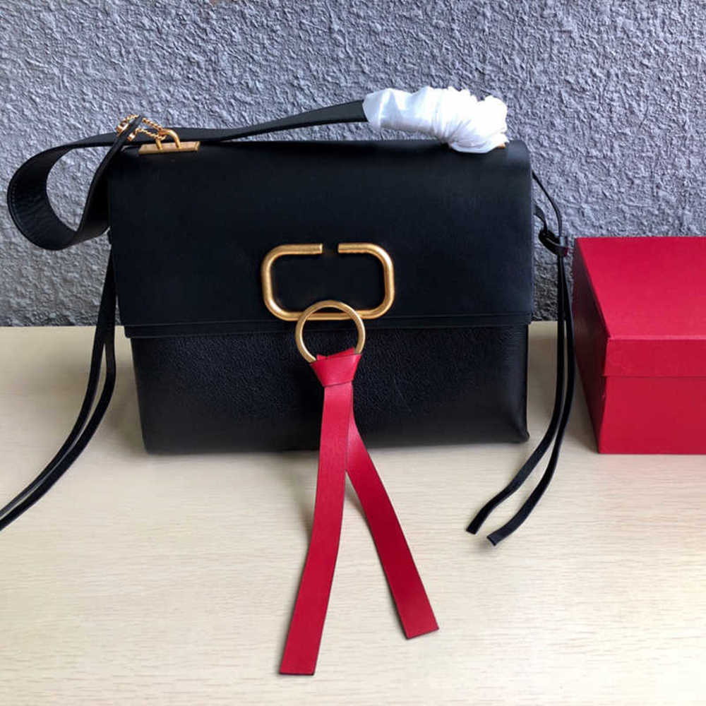 

7A+Designers 2021 New style shoulder bag 0004 Look at the package itself square It is contracted composed temperament It's very smart graceful bag