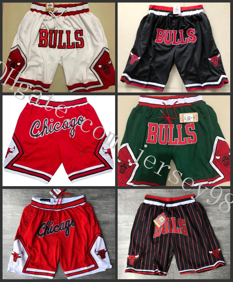 

ChicagoBulls1997-98 Men BasketballShorts, Black