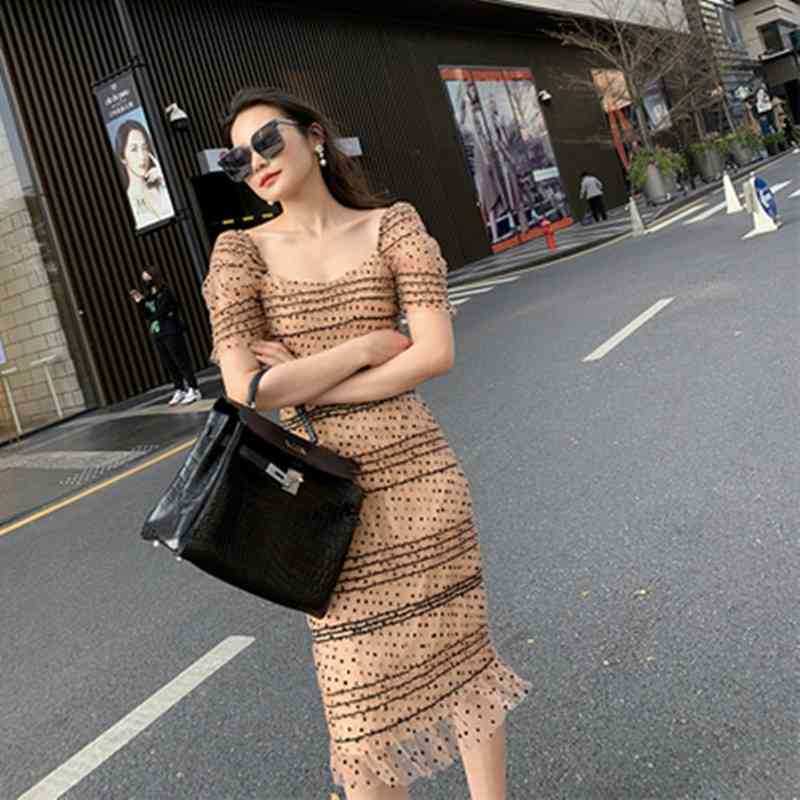 

Arrival Summer Fashion Polka Dot Hip Dress High Mesh See Through Short Puff Sleeve Playsuit Ladies Casual Streetwear 210525, Picture color
