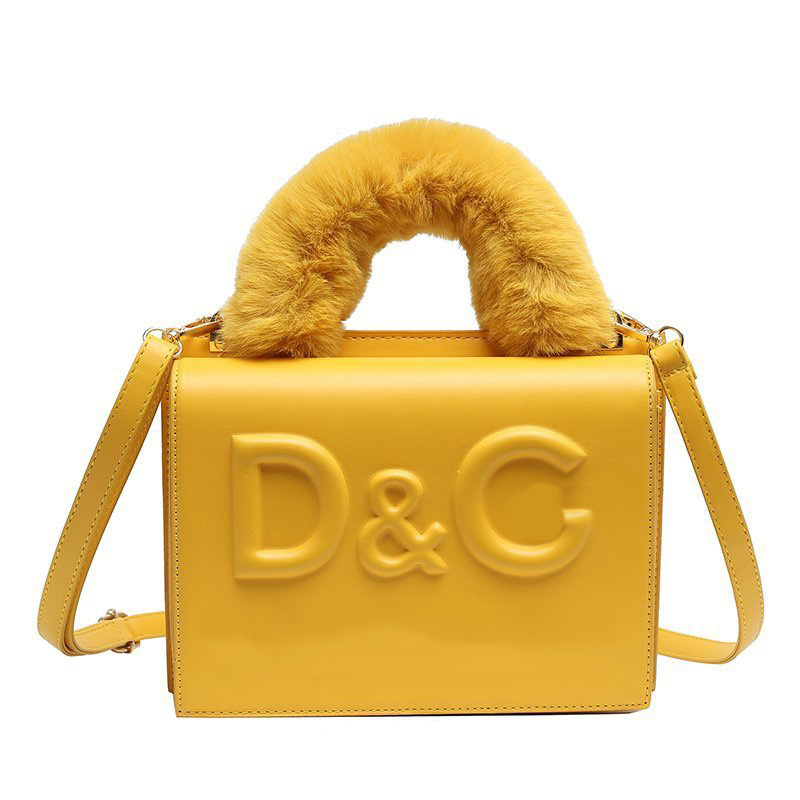 

Fashionable western style small storage square 2021 trendy female bag plush wrist yellow handbag shoulder bags messenger designbags size 22*18*9cm