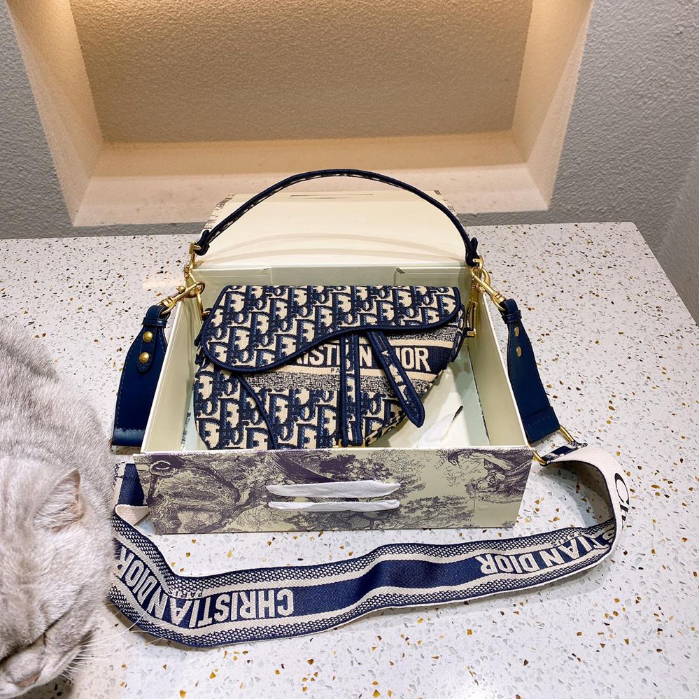 

Women Handbag Saddle bag Shoulder Bags Totes TOP-Quality Designer handbags lady with Shoulder strap Large 25cm and Small 18cm 09, Original bags