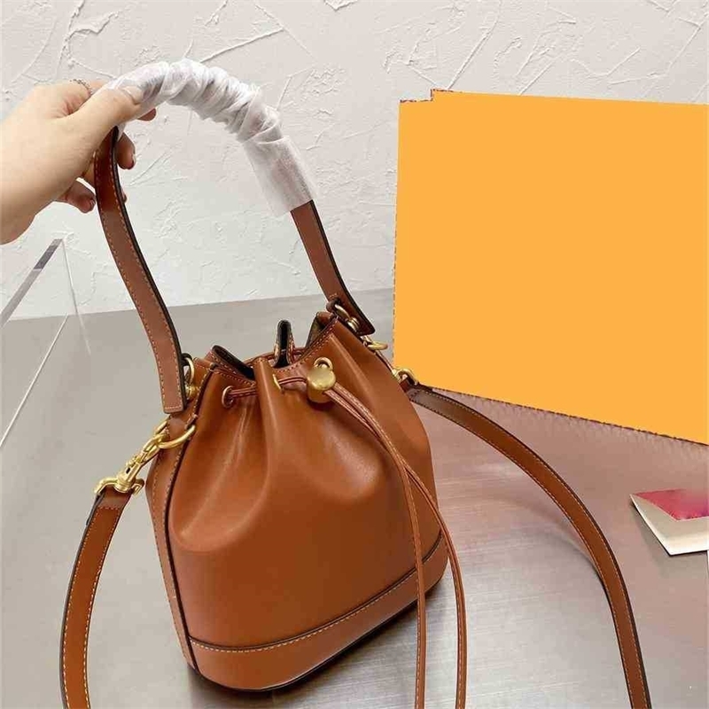 

Women Luxurys Designers Bags 2021 Shop Purchase Tuo42 bucket single underarm portable drawstring Designer Handbag Handbags Totes Crossbody Bag