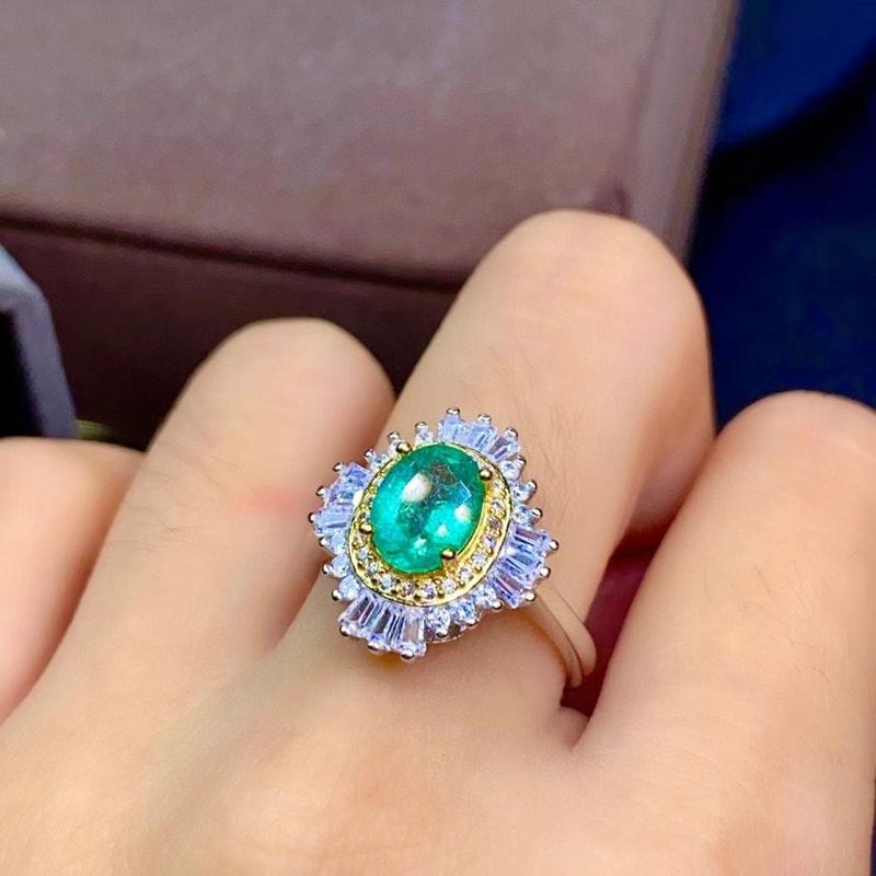 

Wedding Rings Luxury Vintage Ring For Women Europe America Style Inlay Dazzling Crystal Oval Green Zircon Party Exquisite Jewelry