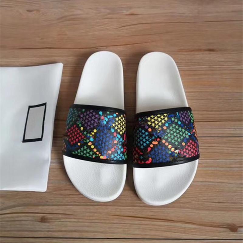 

2021 mens and womens slippers simple atmosphere elegant luxury with clothes bags are very good size 35-42