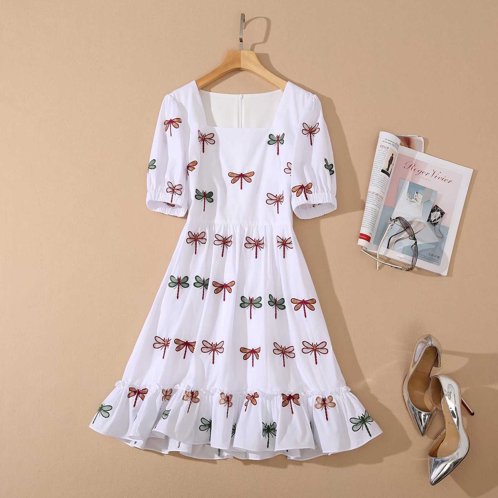

HIGH QUALITY Summer est Women's Elegant Short Puff Sleeve Square Neck Ruffles Patchwork Dragonfly Embroidered Dress 210526, White