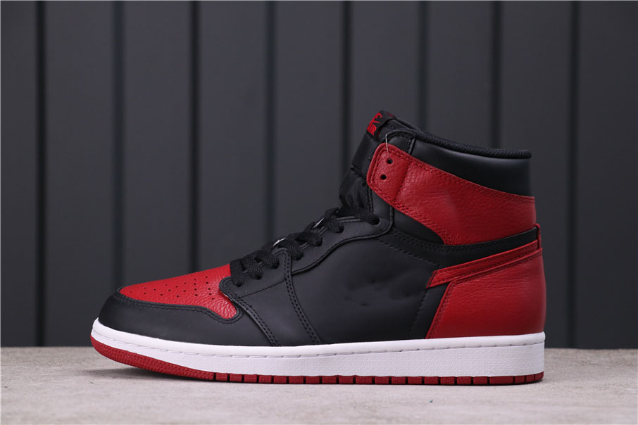

High Version Jumpman 1 1s Bred Basketball Shoes GYM RED BLACK Mens Outdoor Runner Trainers Fashion Designer Sneakers, #2