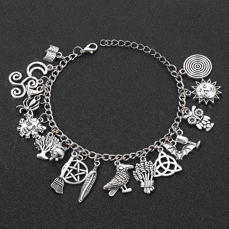 

Charm Bracelets Halloween Bracelet Rich Pendantl Star Moon Horror Spider Magic Broom Punk Christmas Women's Jewelry, Golden;silver