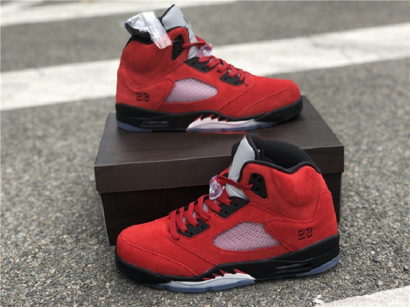 

Authentic quality Man Basketball Shoes 5 Raging Bull aka Toro Bravo Outdoor Sneakers 5s Varsity Red Black-White 3M REFLECTIVE 23 DD0587-600