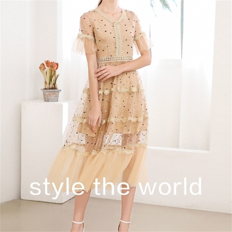 

Elegant Polka Dot Embroidery Dress Women V-Neck Flare Sleeve Ruffles Holiday Tulle Mesh Female Summer Fairy 210603, Picture color