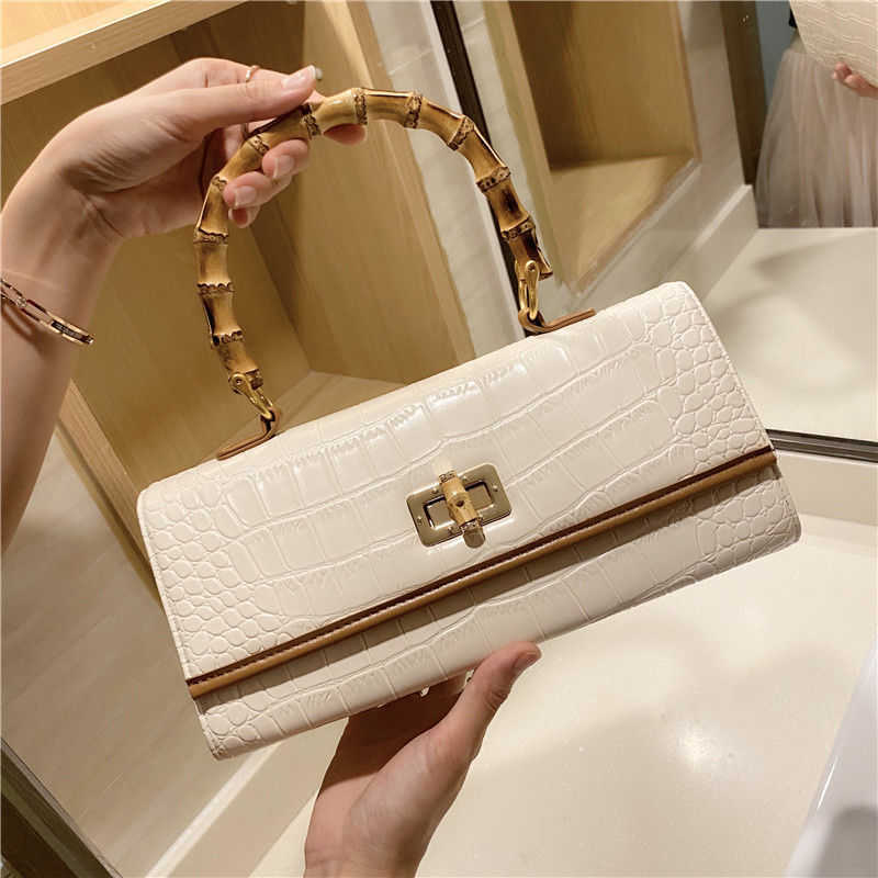 

Large-capacity Handbagshigh Grade Bamboo Bag Crocodile Pattern Women's Bag 2020 New Fashion Versatile Messenger Bag Personality Retro One Sh, Creamy-white