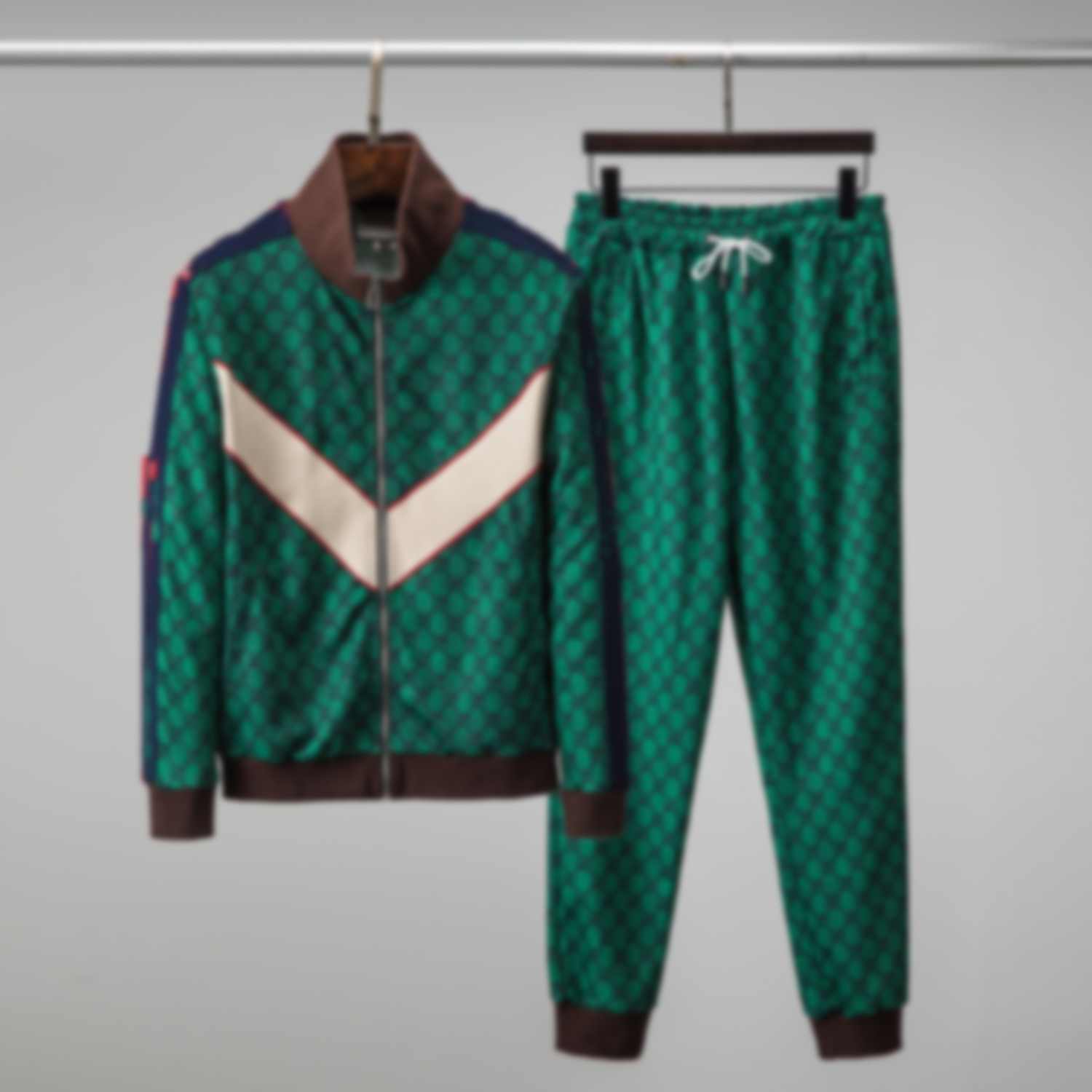 

21ss designer luxury tracksuits mens tracksuit jacket patchwork outwear sweatshirt suit europe zipper classical letter print sportwear pants Red green stripe, Customize