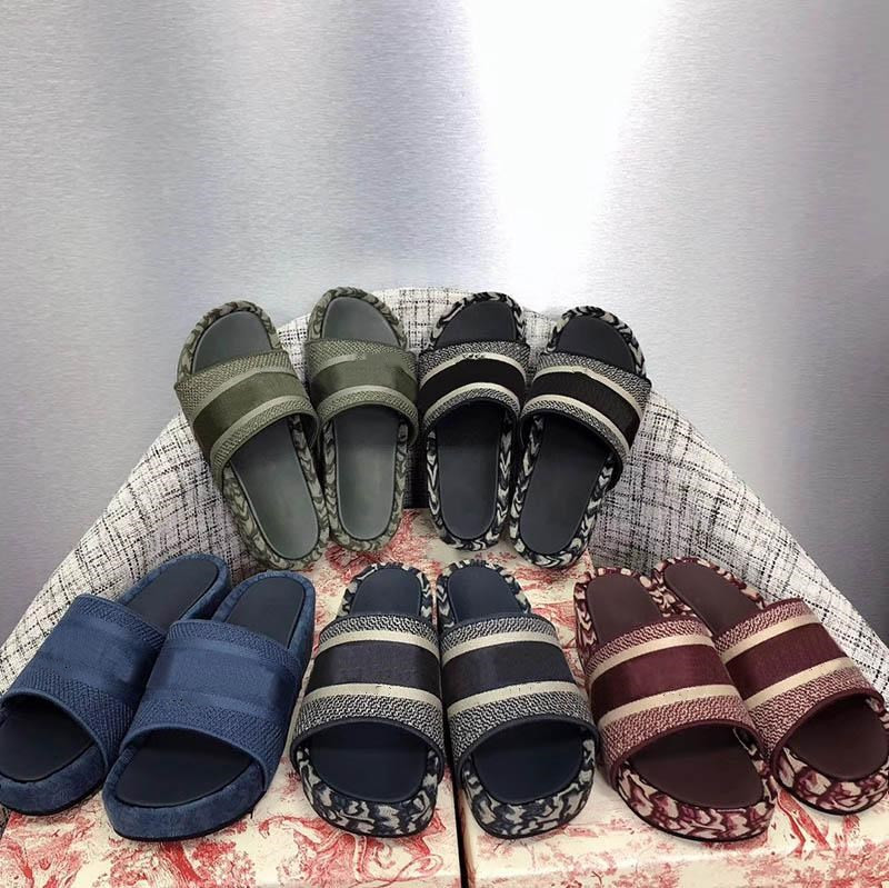 

Women Slippers Sandals Embroidered Cotton Platform Flip Flop Letter Canvas Flat Mules Lady Designer Summer Stylist Shoes Printed Slipper