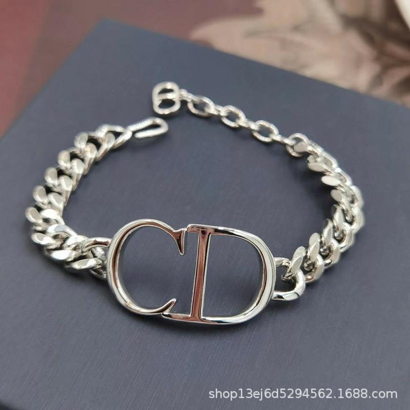 

Necklace d Family's 20-year Fashion Cd Letter, Silver