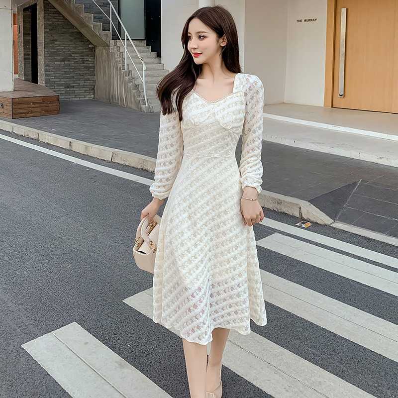 

LY VAREY LIN Spring Women Slim Lace Dress Elegant Pearl Long Sleeve Square Collar Mid-Calf 210526, Apricot