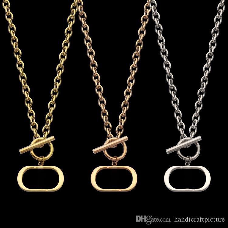 

Luxury Designer Jewelry Female hot style Necklace Alphabet Designer Necklace Simplistic Alphabet OT Buckle Necklace