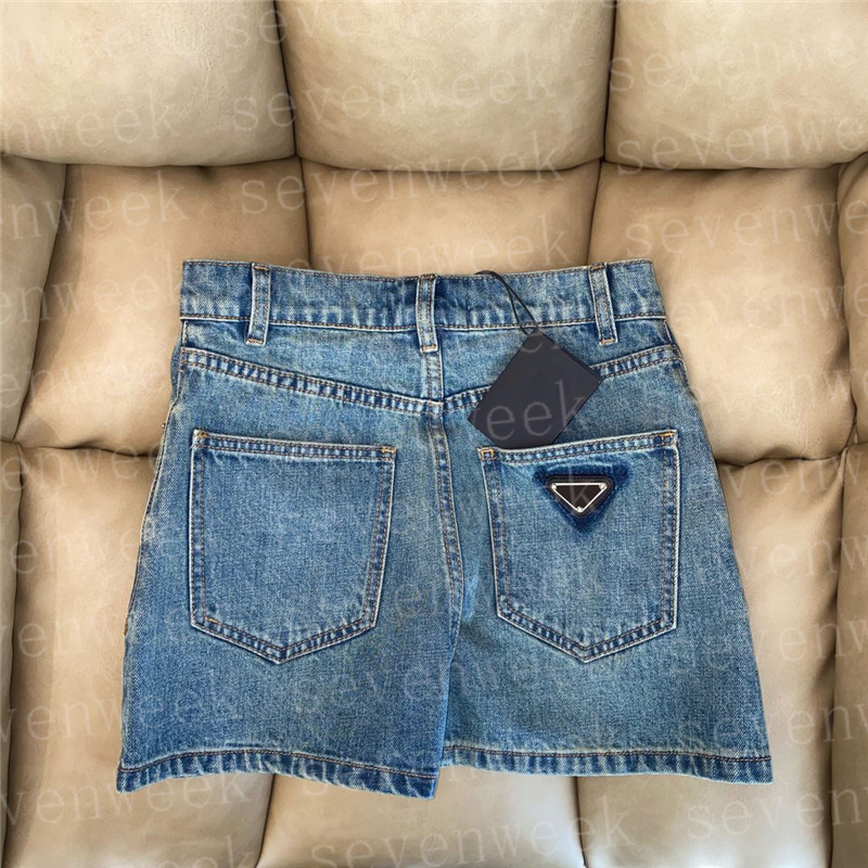 

Lambswool Collar PU Leather Coats Women Jackets Plus Velvet Warm Winter Outerwear Ladies Party Wedding Jacket, Blue