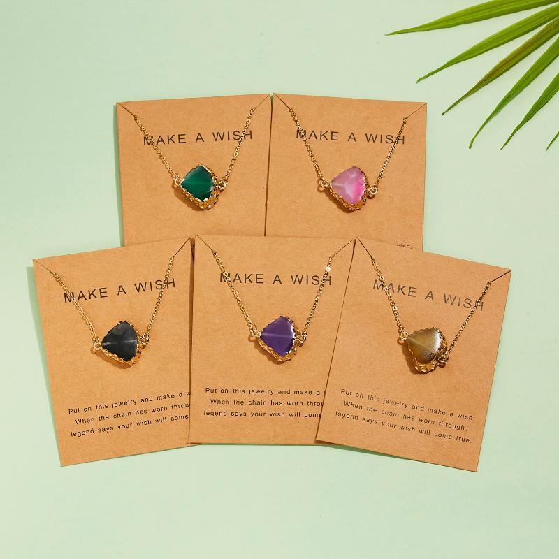 

Pendant Necklaces 2021 Creative Colorful Fan Shaped Resin Necklace Women Choker Fashion Smooth Sector Trendy Young Girl Jewelry Gift