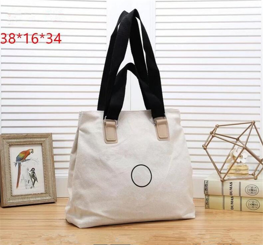 

2022 new fashion bags ladies Messenger bag promotion shoulder casual chain small square bag 98