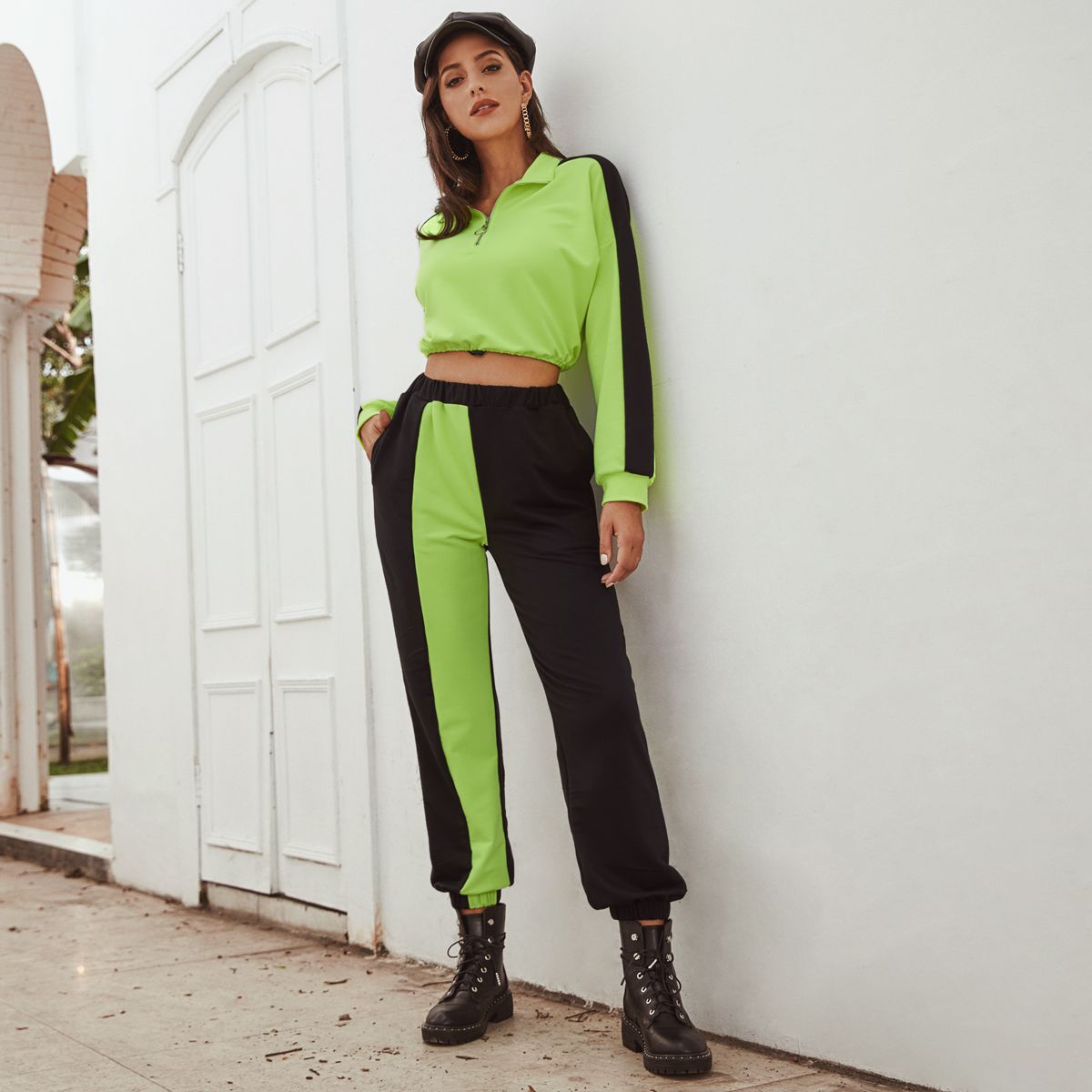 

Casual sports versatile straight leg color blocking pants fashion, Black;white