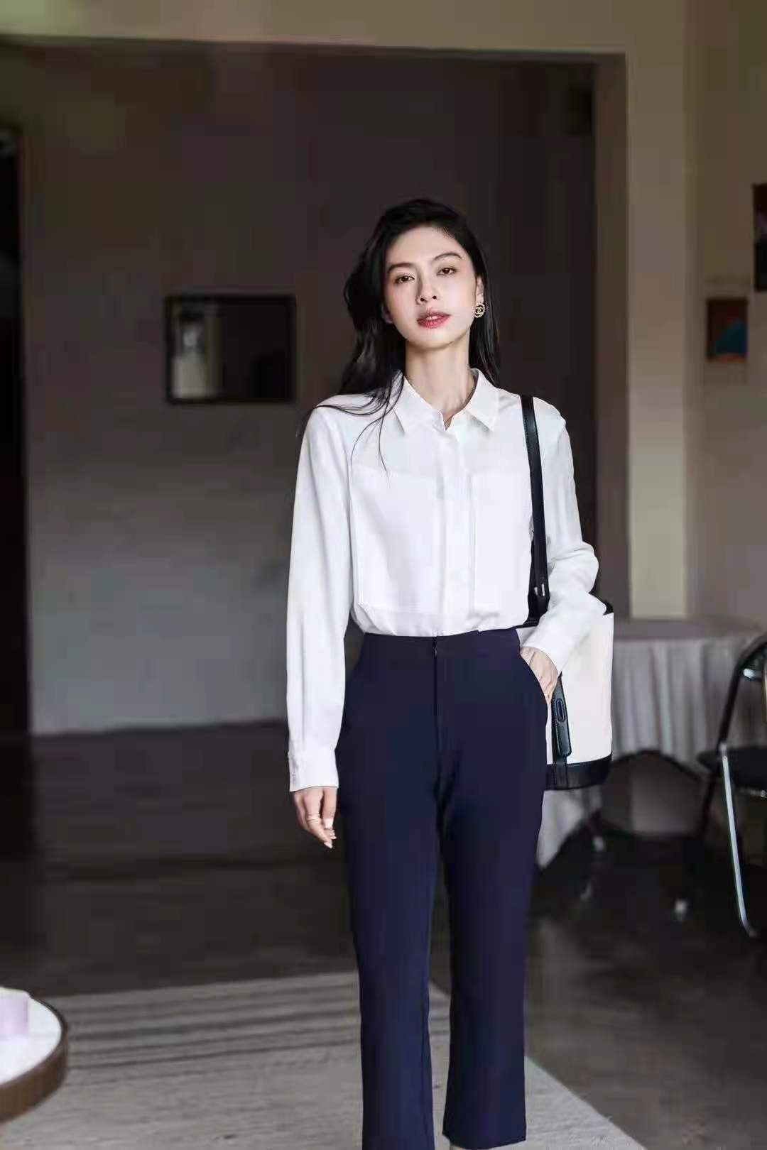 

Fashionable Women's shirts for 2021 new autumn seasons, White