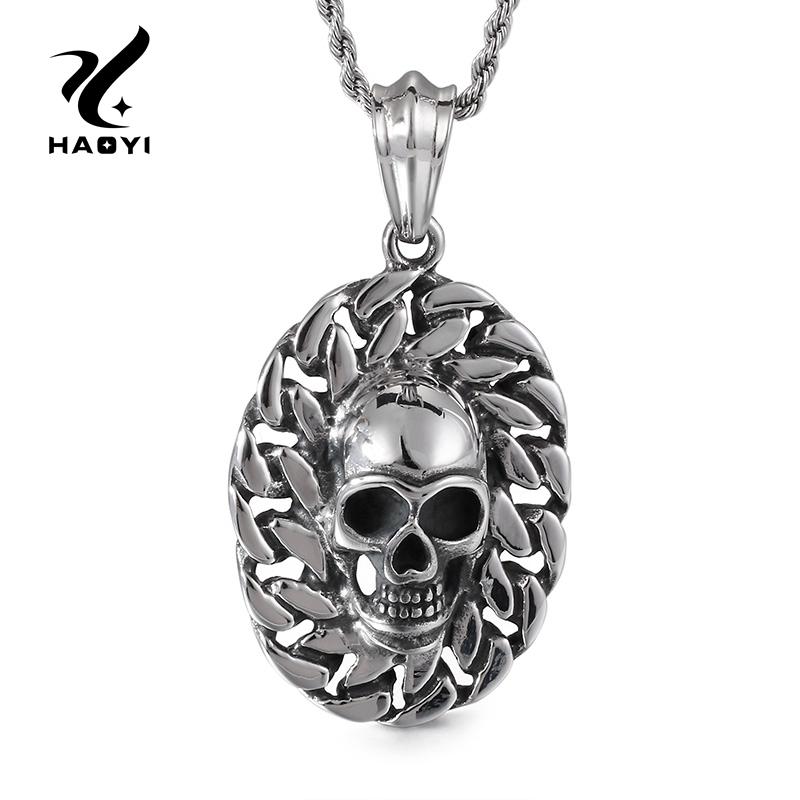 

Pendant Necklaces Stainless Steel Elliptical Skull Metal Necklace For Men With Twisted Chain Personality Fashion Male Jewelry