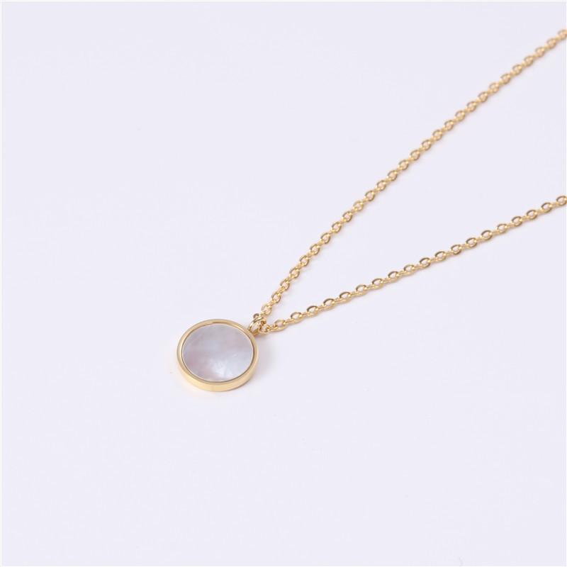 

Pendant Necklaces High End Stainless Steel Jewelry Round Shell Necklace For Women