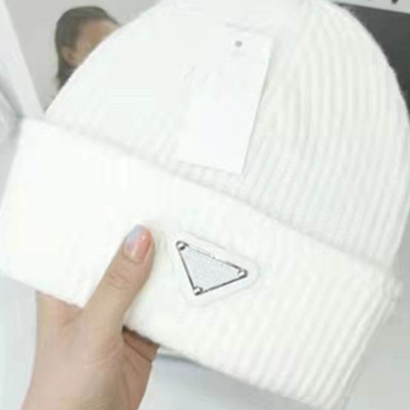 

Classic Designer Winter Beanie Men Women Cap Mens Womens Fitted Hats Unisex Cashmere Letters Casual Skull Caps Outdoor High Quality