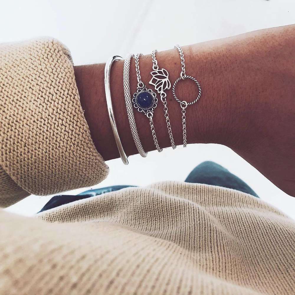 

Trendy lotus circle simple Bracelet temperament flower chain bracelet 5 pieces set hand accessories, Golden;silver