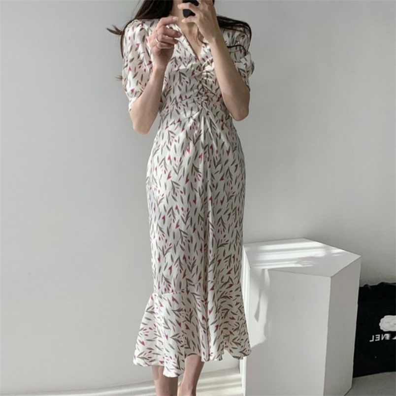 

Fashion Summer Dress Korea Women Flowers V-Neck Puff Sleeve High Waist Slim Chiffon Mermaid Vestidos Robe 210519, Photo color