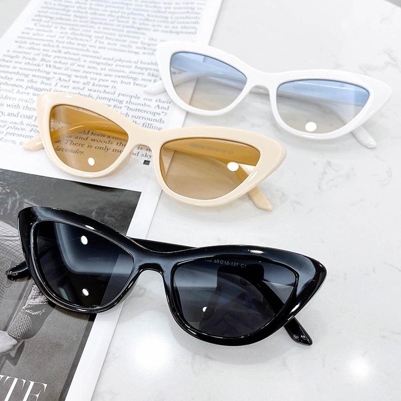 

Outdoor Eyewear Fashion Sunglasses Women Vintage Luxury Designer Cat Girl Triangular Small Frame Sun Black Glasses