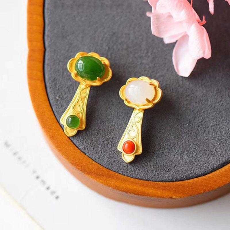 

Chains Design Natural Hetian Jade Green Geometric Necklace Pendant Gilt Ancient Gold Craftsmanship Simple Classic Ladies Jewelry, Silver