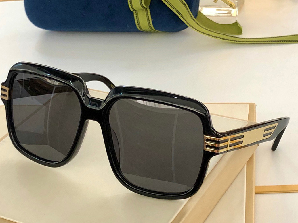 

Sunglasses For Men and Women Summer style 0979 Anti-Ultraviolet Retro Plate Full frame fashion Eyeglasses Random Box