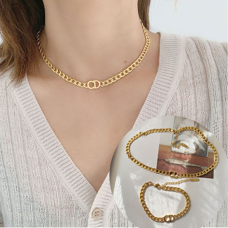 

Necklaces Titanium Steel Furnace 18k Real Gold Plating Cd Letter Necklace Clavicle Chain Strong Color Protection Bracelet Set Temperament Versatile, Silver