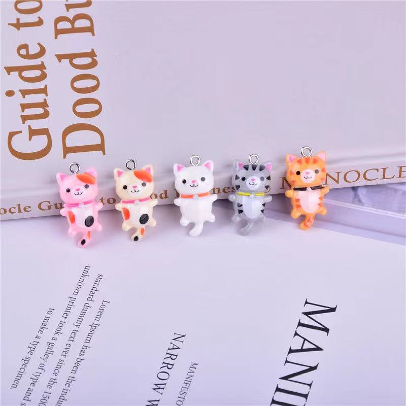 

20pcs 14*18mm Kawaii Resin Charms Cat Animal For Women Handmade DIY Making Earrings Necklace Pendants Party Jewelry Findings