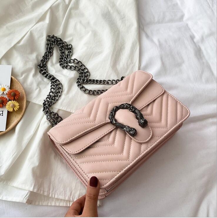

Factory wholesale leather women chain bag elegant atmospheric stripe handbag personality gold and silver chains fashion handbags retro leathers shoulder bags